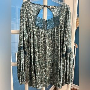 Oddy Crochet detail blouse NWOT